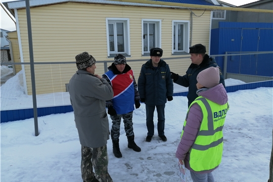 Профилактический рейд по жилому сектору сотрудниками МЧС и добровольными пожарными