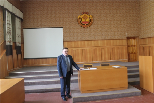 Глава администрации Козловского района Андрей Васильев провел еженедельное совещание с руководителями