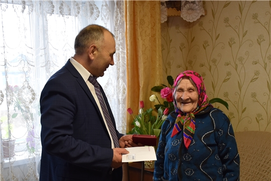 Ветеран труда и один из долгожителей Красноармейского района Антонова Елена Антоновна отпраздновала свое 90-летие