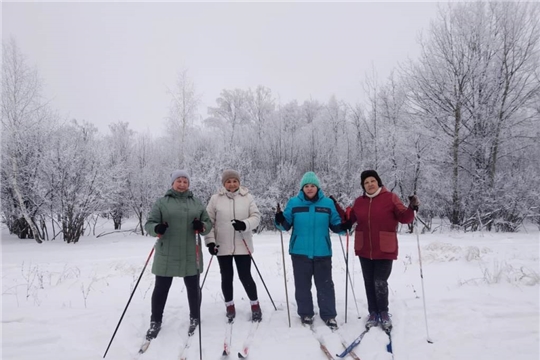 Ленинский район: жители ТОС «Дубрава» прокатились на лыжах с ветерком