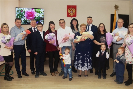 Ленинский район: состоялось вручение государственных сертификатов на материнский капитал