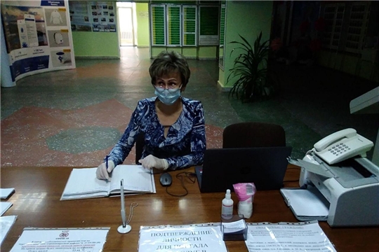 В администрации Ленинского района на время ограничения личного приема граждан организован консультационный пункт