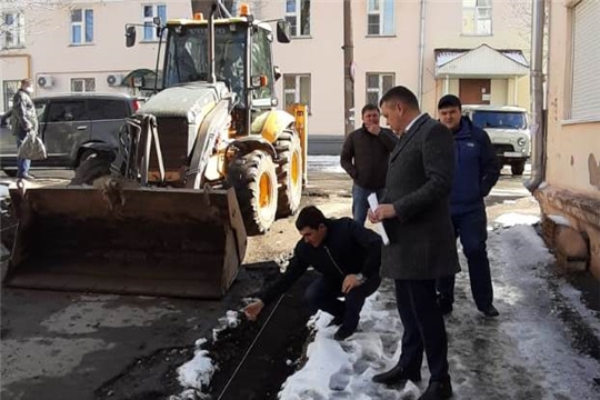 В Ленинском районе продолжаются работы в рамках программы капитального ремонта дворовых территорий
