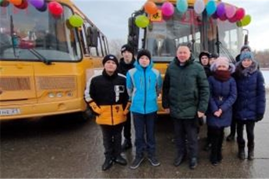 Новый школьный автобус получила Первочурашевская школа