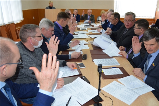 На очередном заседании депутатами Мариинско-Посадского районного Собрания обсуждены актуальные вопросы