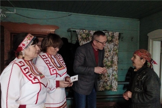 Ветеранам войны Аксаринского сельского поселения вручены юбилейные медали