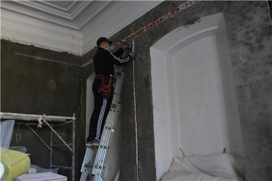 Продолжаются реставрационные работы на объекте культурного наследия «Дом, в котором в 1919 году выступала Н.Крупская»