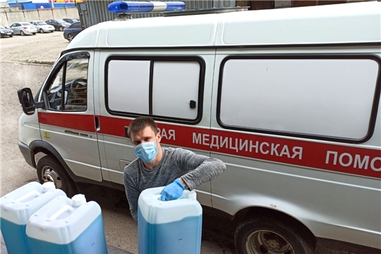 Бороться с коронавирусом медицинским работникам Чувашии помогает химическая промышленность республики