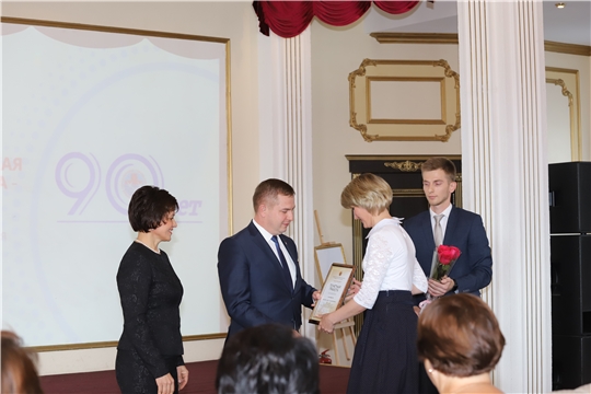 Министр здравоохранения Владимир Степанов поздравил первую Чебоксарскую больницу с 90-летним юбилеем