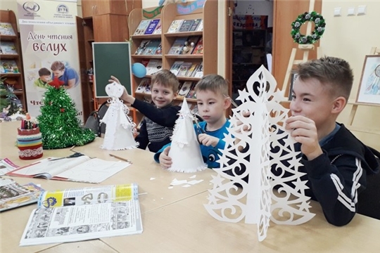 В Чувашской республиканской детско-юношеской библиотеке подвели итоги Новогодних и Рождественских чтений 
