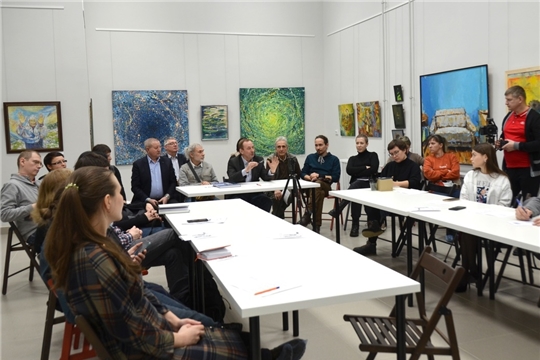 В Чебоксарах прошёл круглый стол на тему «Современное искусство: миф, реальность, воплощение»