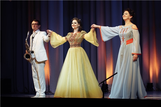Фестиваль чувашской музыки торжественно открылся на сцене театра оперы и балета