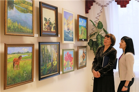 В Доме Дружбы народов Чувашии открылась выставка картин художников-любителей