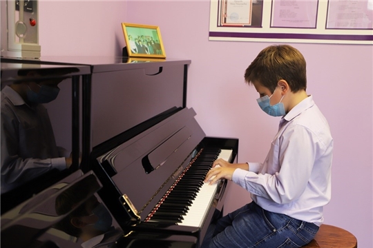 В детскую школу искусств в г. Козловка Чувашской Республики поступили новые музыкальные инструменты