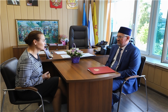 Министр Роза Лизакова встретилась с председателем Национально-культурной автономии татар Чувашии Хайдяром Сафиуллиным