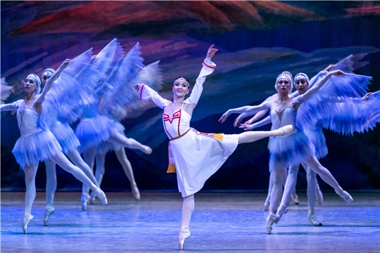 17 октября в Чувашском государственном театре оперы и балета открылся XXIV Международный балетный фестиваль