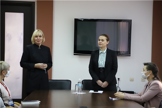 Светлана Каликова представила коллективу Национальной библиотеки нового директора