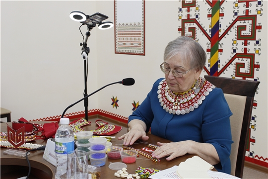 В Институте культуры состоялась онлайн-конференция «Развитие чувашской вышивки в современных условиях»
