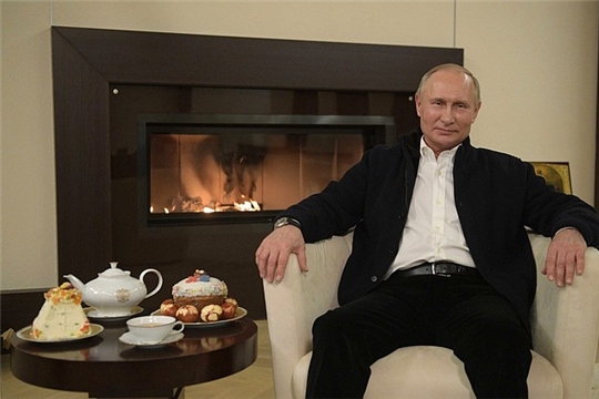 Поздравление Владимира Путина с праздником Пасхи