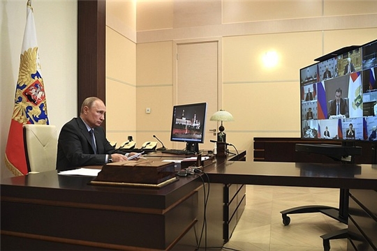 Владимир Путин провёл совещание о ситуации в сельском хозяйстве и пищевой промышленности