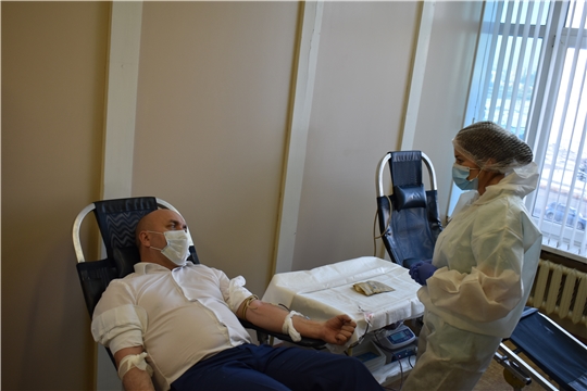 В рамках волонтерского альянса "АгроВыбор" Минсельхоз Чувашии принял участие в сдаче крови