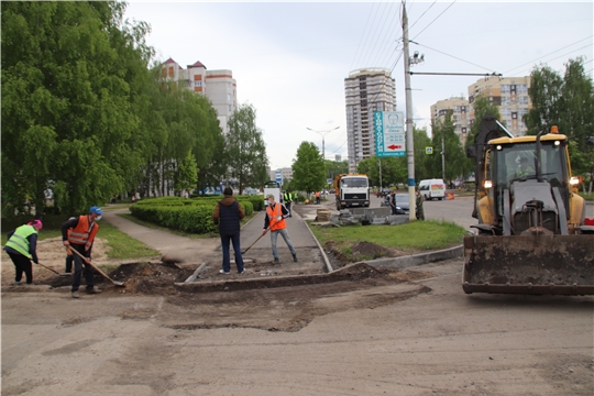 В рамках проекта «Улицы Победы» в Новочебоксарске продолжается заключительный 4 этап ремонта улицы Винокурова