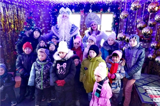 В дни новогодних и рождественских каникул дети посетили Резиденцию Деда Мороза