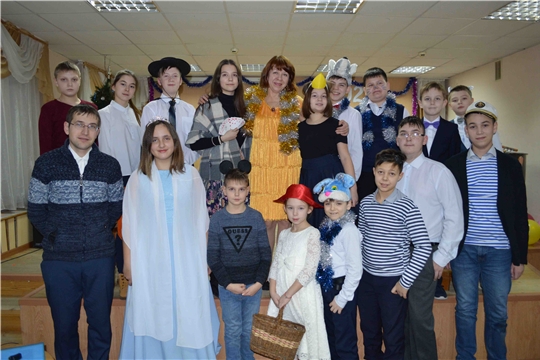 Яркой театральной постановкой в музыкальной школе № 3 подвели итоги Года театра в России