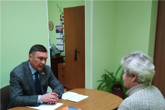 Депутат Госсовета Чувашии Николай Николаев провел прием граждан