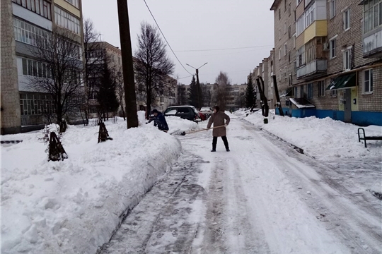 Уборка снега в Московском районе г. Чебоксары идет в текущем режиме