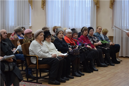 Проводятся встречи с жителями по вопросам профилактики мошенничества, совершаемого бесконтактным способом