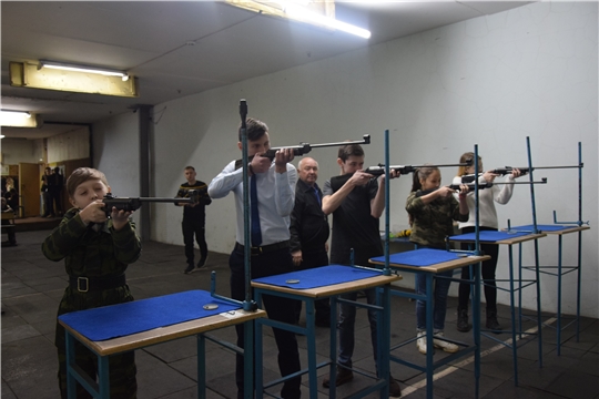 В Московском районе состоялось лично-командное первенство по пулевой стрельбе среди допризывной молодежи