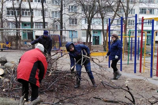 Управляющие организации Московского района г. Чебоксары наводят порядок после зимы