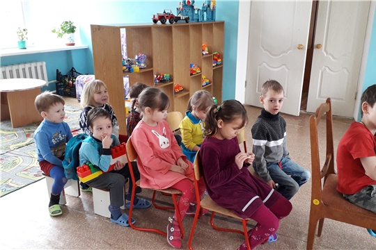 Программа «Безопасное детство»: ребята повторяют правила поведения в общественном транспорте