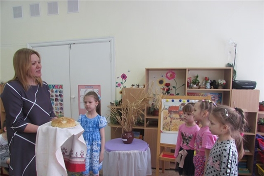 В детских садах столицы организованы тематические мероприятия к 100-летию образования Чувашской автономной области