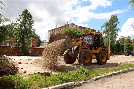 На территории Чувашского государственного университета им. И.Н. Ульянова сооружается новое футбольное поле