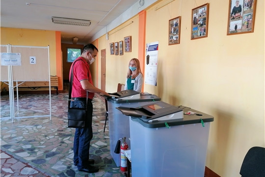Чебоксарцы участвуют в общероссийском голосовании по поправкам к Конституции Российской Федерации