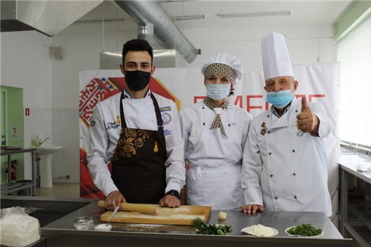 В режиме онлайн состоялся кулинарный мастер-класс по приготовлению блюд чувашской национальной кухни
