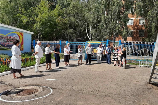 В Чебоксарах проверили школы и приступили к приемке детских садов
