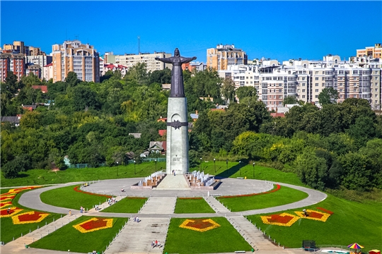 Окунитесь в атмосферу праздника вместе с яркими проектами ЦКС г. Чебоксары