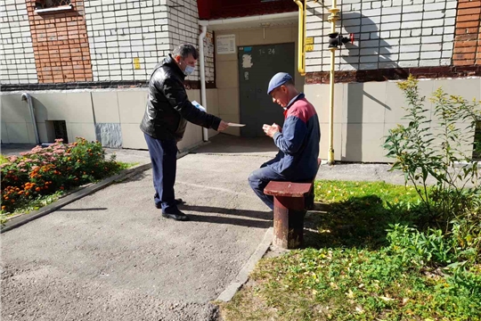 В жилом секторе продолжается информационно-разъяснительная работа о профилактике пожаров