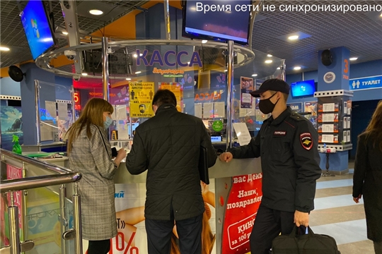 Медицинские маски, антисептики, дистанция: мобильная группа проверила торговые объекты