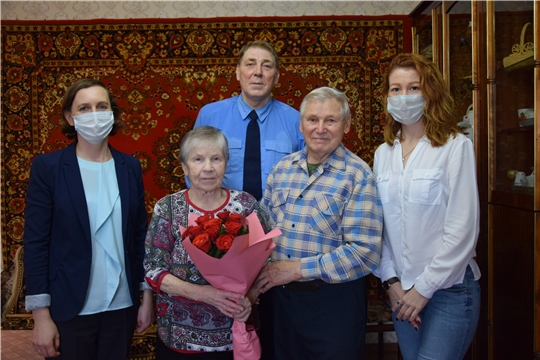 Супруги Шестаковы из Московского района г. Чебоксары отмечают 60-летие совместной жизни
