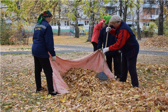 Осенние санитарно-экологические мероприятия в Чебоксарах продолжаются