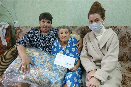 Ветерану Великой Отечественной войны Зинаиде Хрисановой исполнилось 90 лет