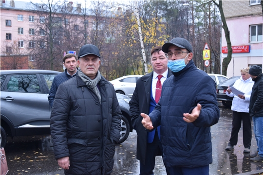 В Чебоксарах принята еще одна дворовая территория, комплексно отремонтированная в этом году