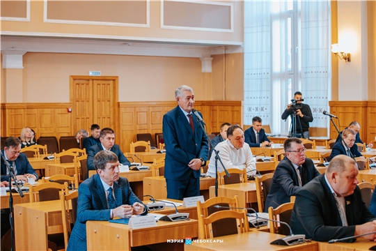 Безопасность в местах выхода людей на лед обсудили в администрации города