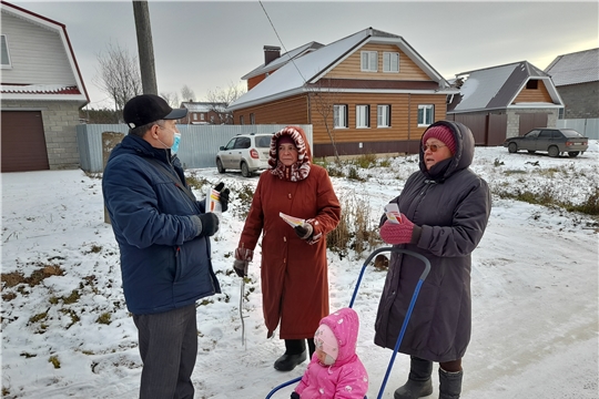 В деревне Чандрово проведена беседа о безопасном использовании в быту печей, дымоходов и электроприборов