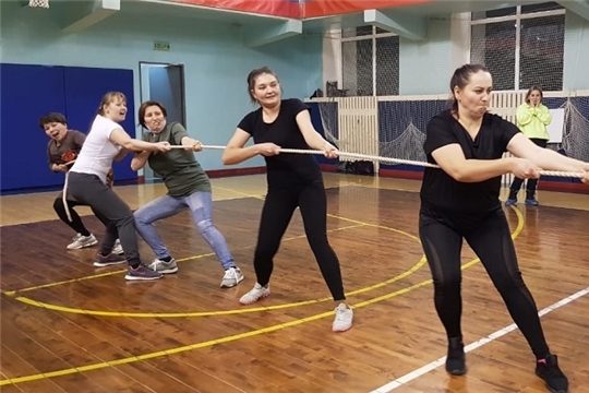 Спорт – в корпоративной среде: среди работников чебоксарского предприятия проведено первенство по перетягиванию каната