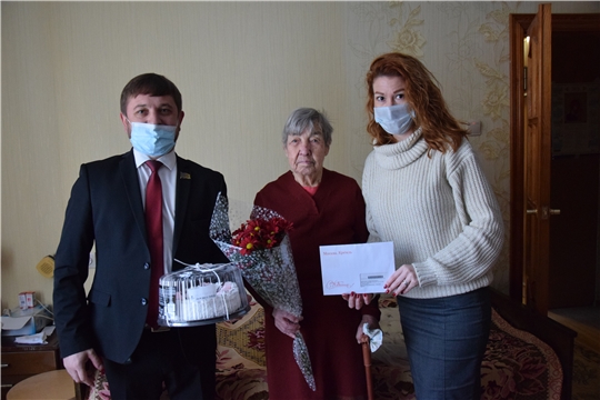 Участнику строительства Сурского оборонительного рубежа Галине Николаевой исполнилось 95 лет
